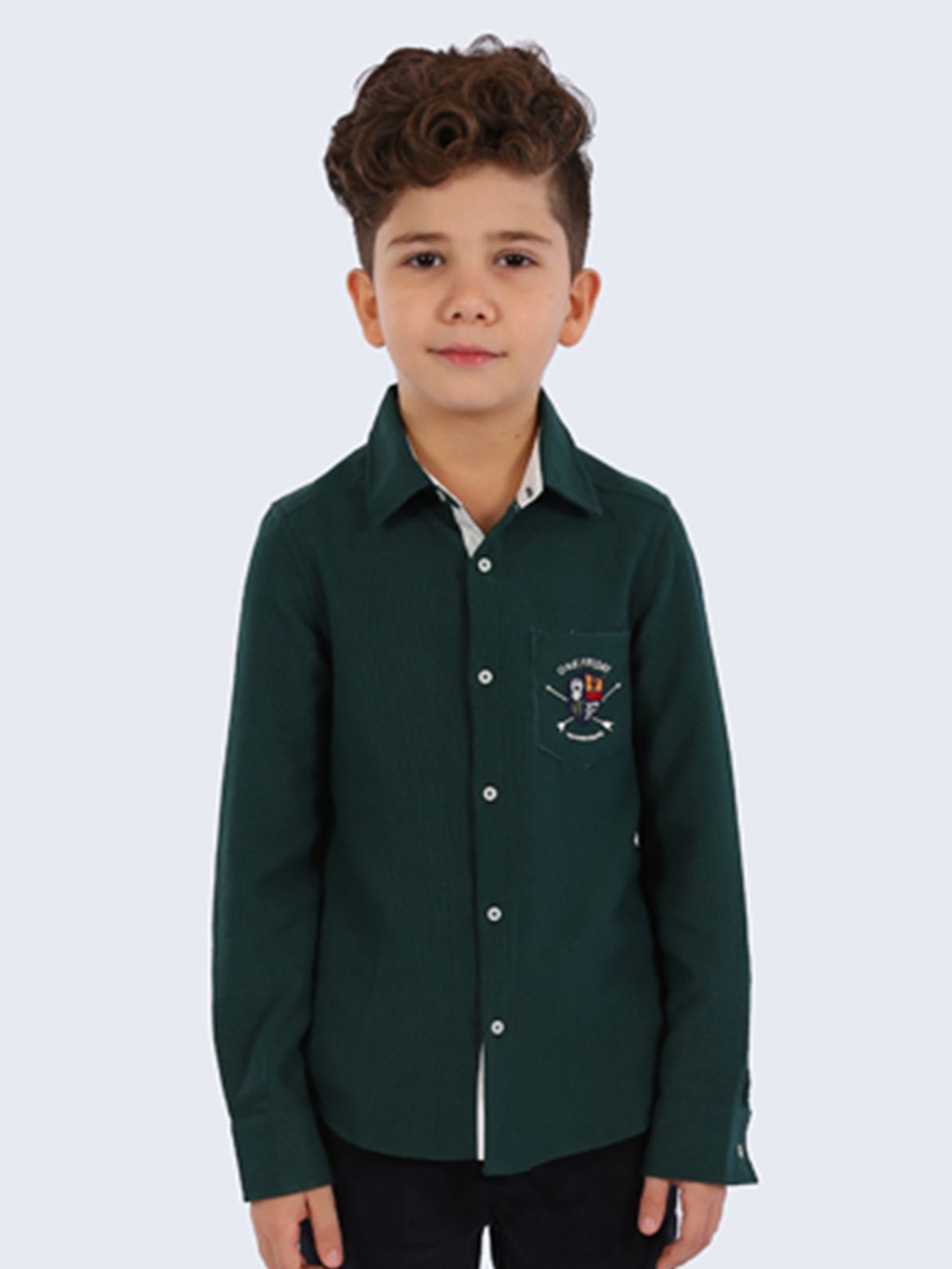 

One Friday Boys Comfort Fit Spread Collar Solid Casual Shirt, Green