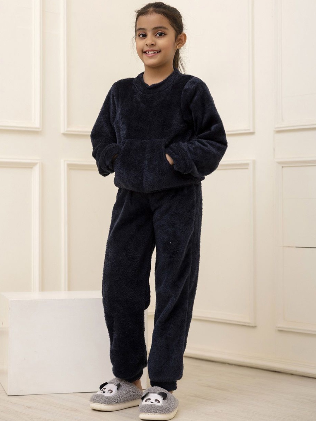 

JAANYA Girls Velvet T-Shirt With Pyjamas, Blue