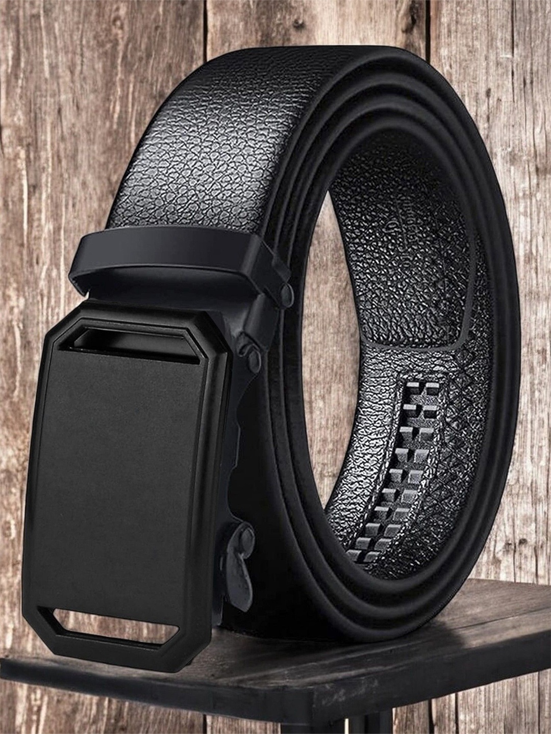 

Provogue Men Vegan Leather Textured Belt, Black