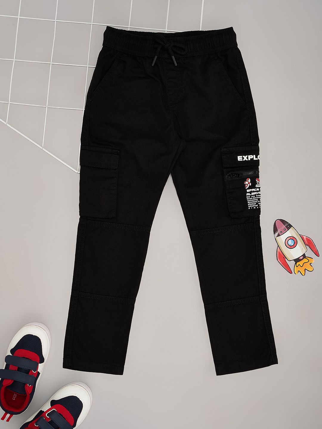 

Pantaloons Junior Boys Printed Pure Cotton Trackpants, Black