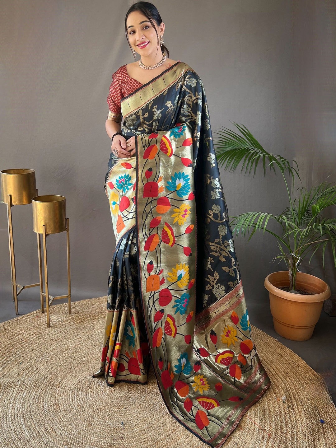 

LeeliPeeri Designer Floral Zari Paithani Saree, Black