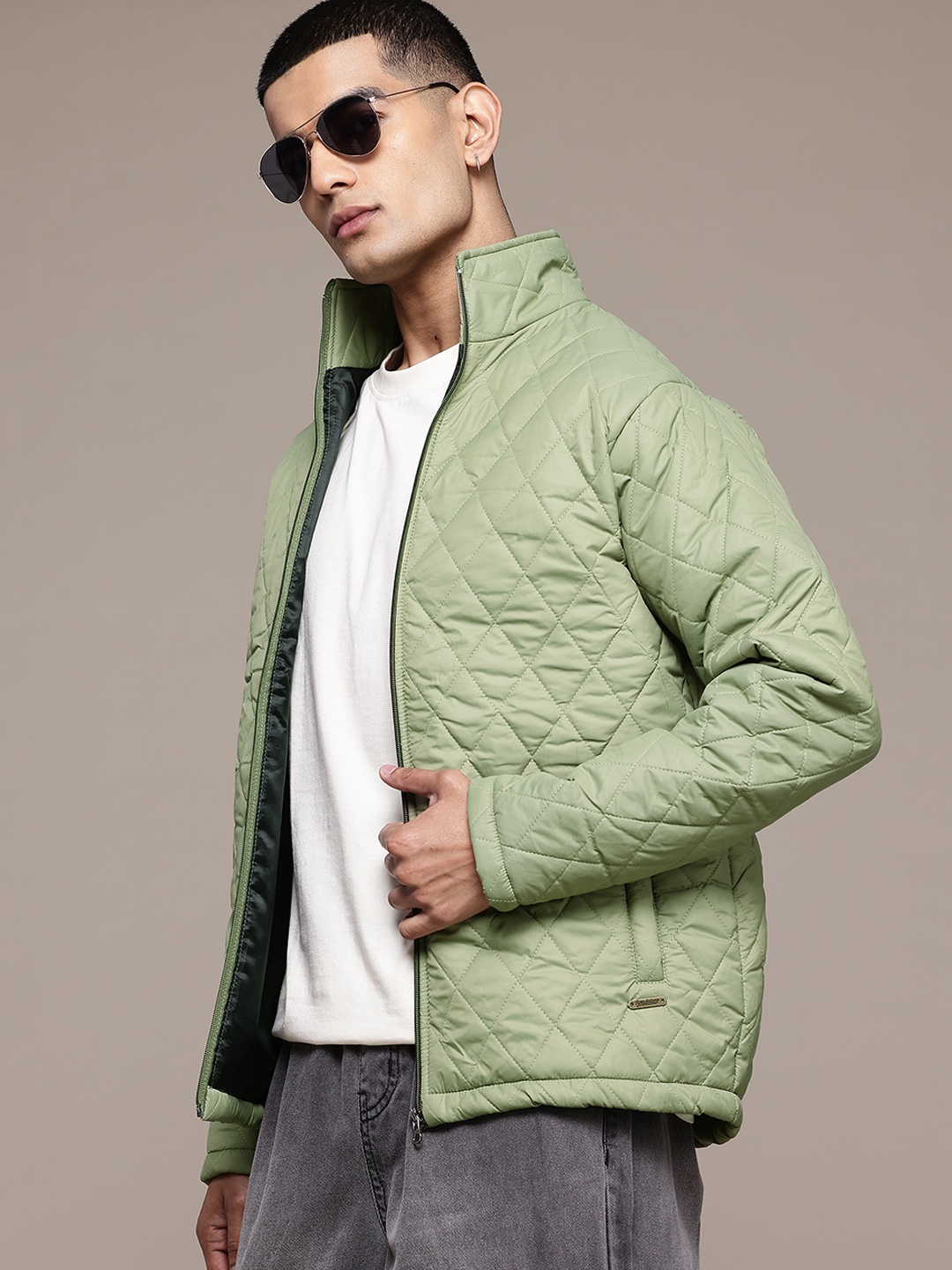 

The Roadster Lifestyle Co. Men Lightweight Quilted Jacket, Green