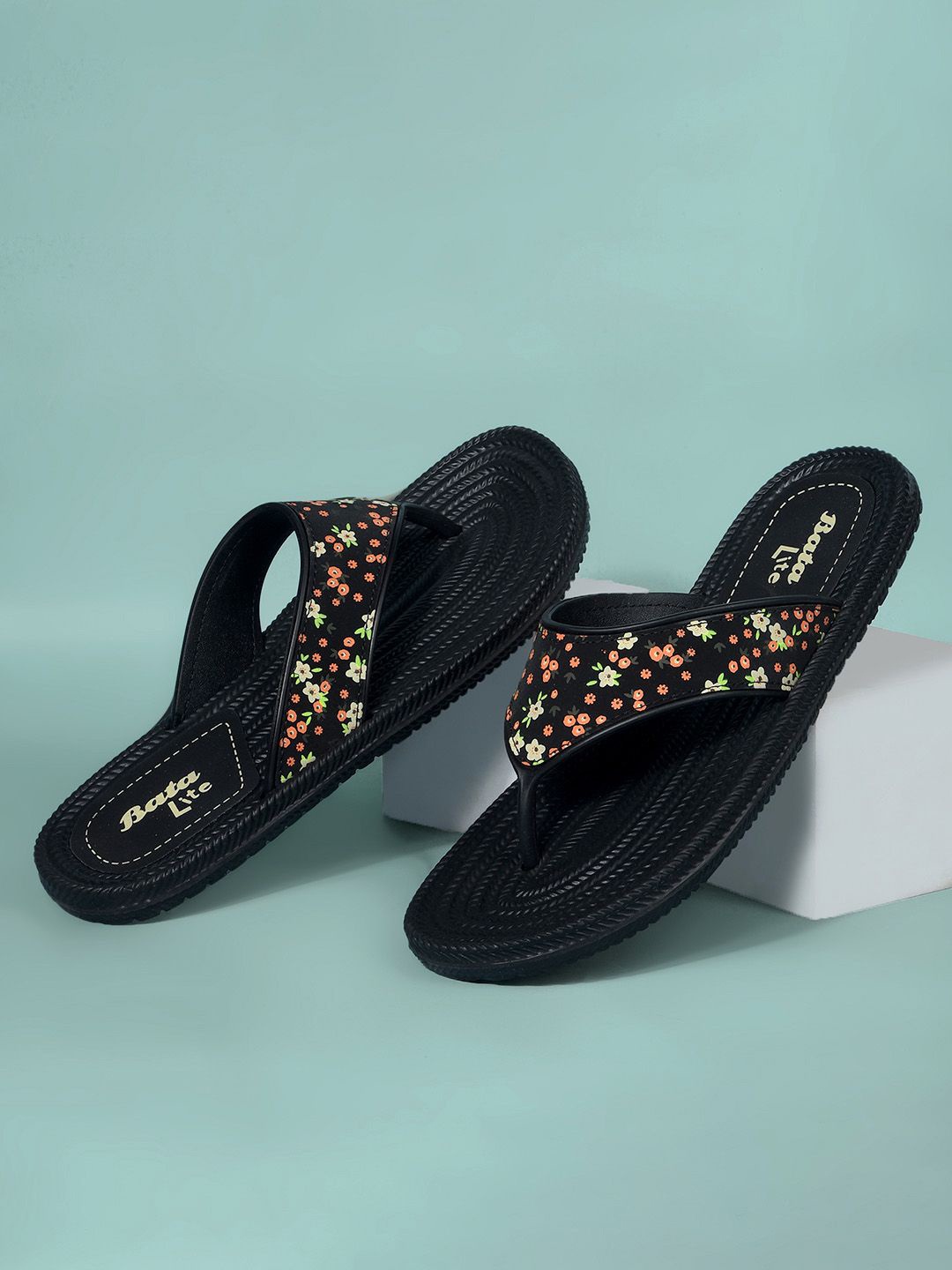 

Bata Women Printed Thong Flip-Flops, Black