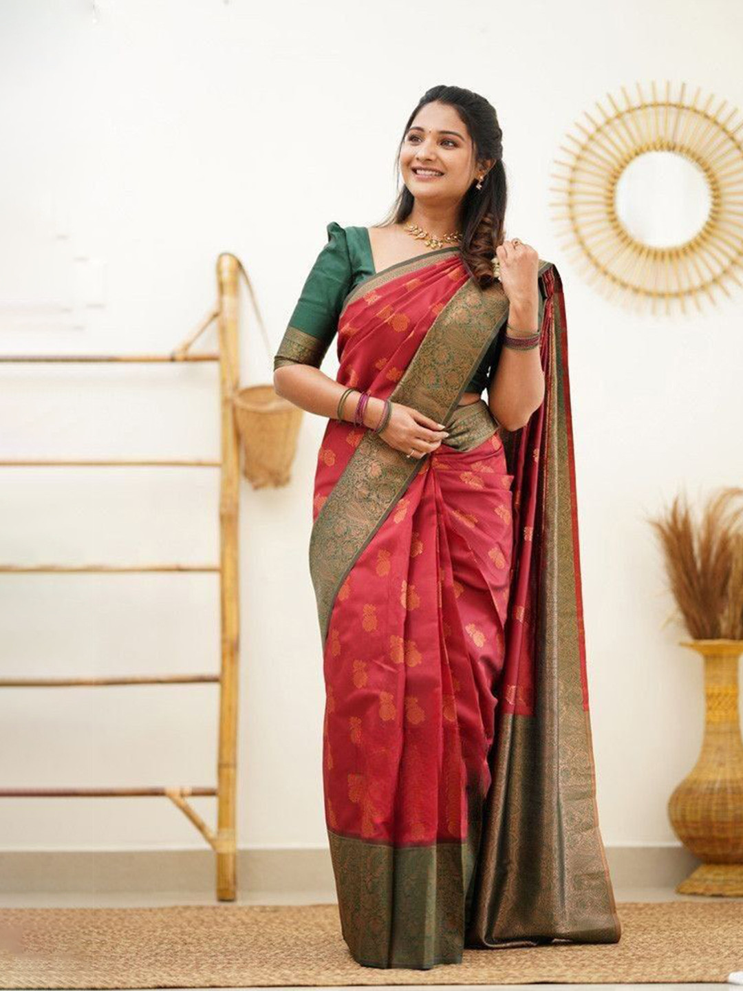 

Fashion Ritmo Ethnic Motifs Zari Pure Silk Saree, Red