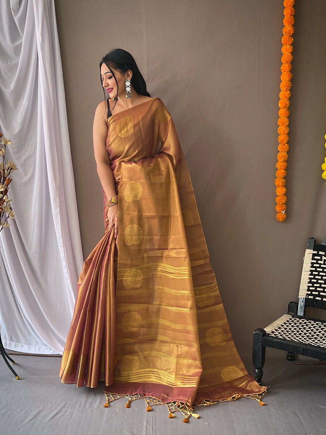 

LeeliPeeri Designer Ethnic Motifs Zari Silk Blend Saree, Beige