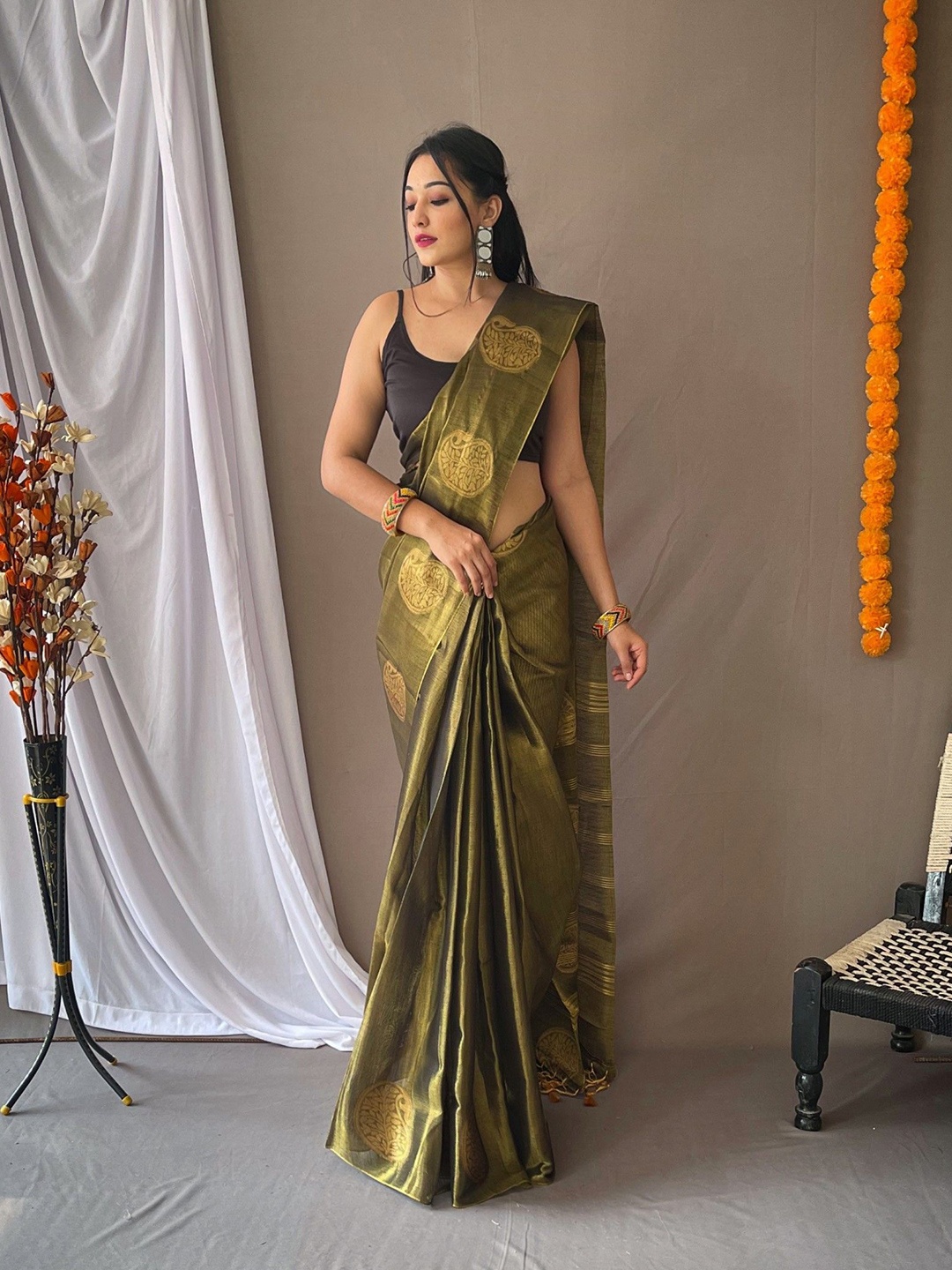 

LeeliPeeri Designer Floral Zari Silk Blend Paithani Saree, Green