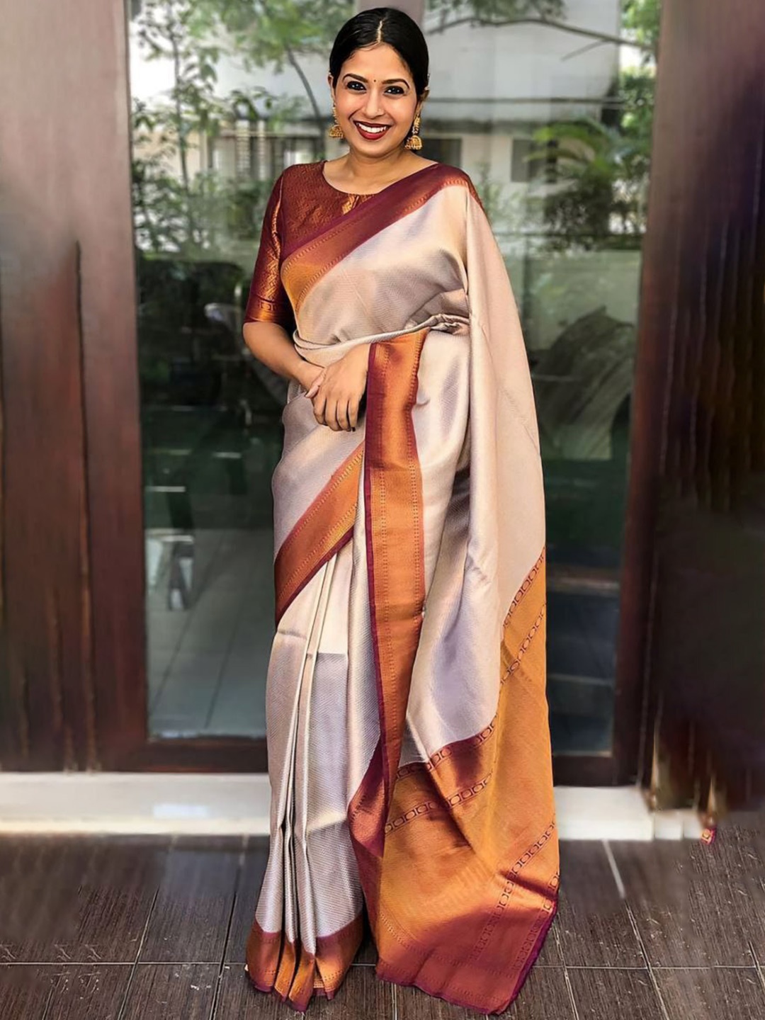 

choiceit Woven Design Zari Pure Silk Saree, Cream