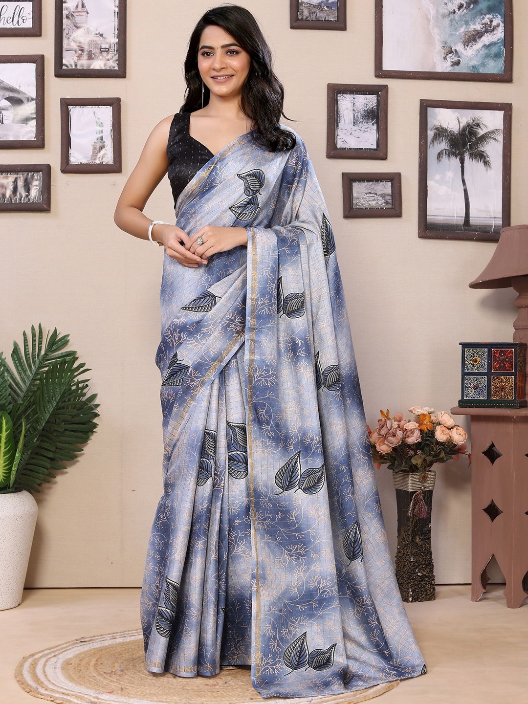 

Ekta Textiles Printed Ready to Wear Saree, Grey