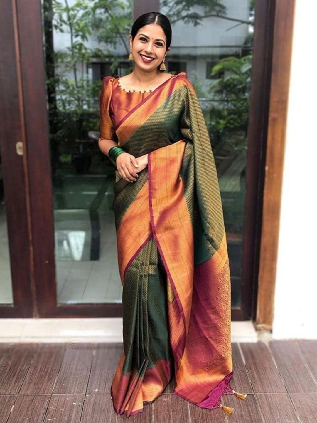 

choiceit Woven Design Zari Kanjeevaram Saree, Green