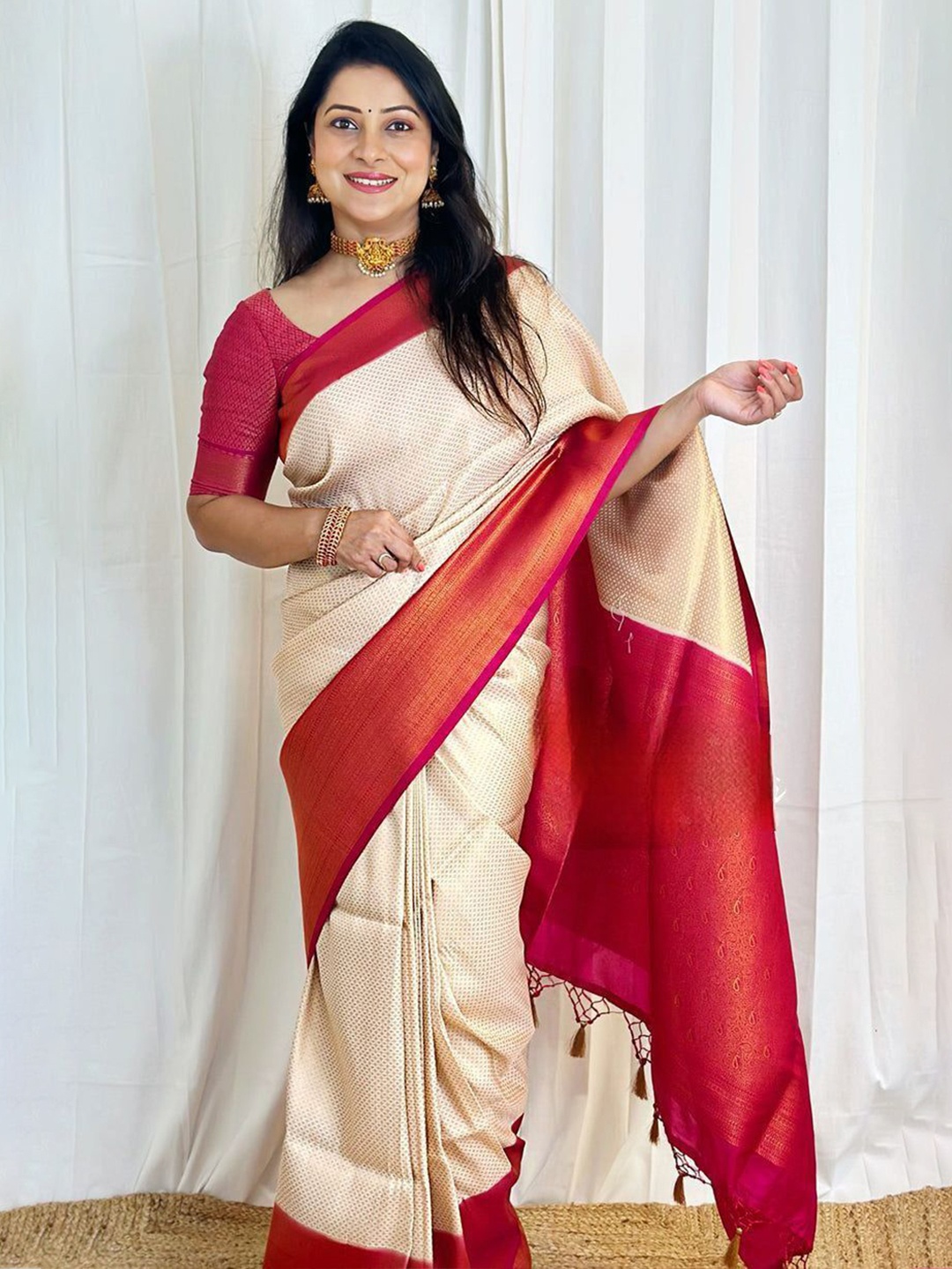 

choiceit Woven Design Zari Saree, Cream