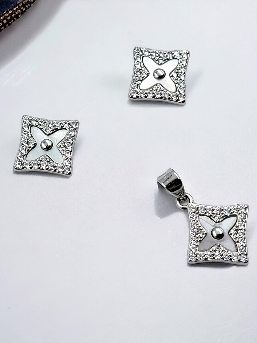 

AMONROO 925 Sterling Silver-Plated Cubic Zirconia-Studded Pendant and Earrings