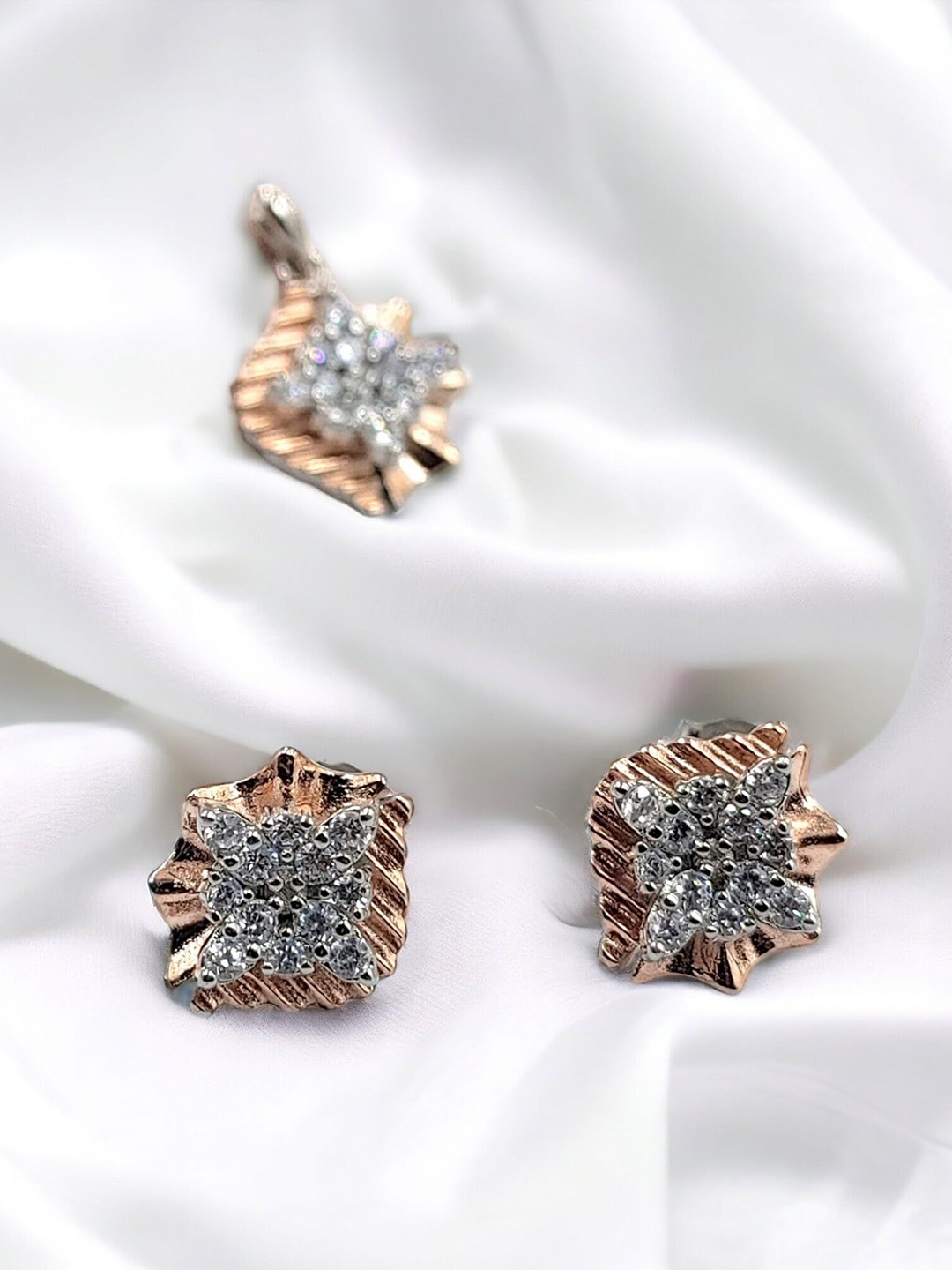 

AMONROO 925 Sterling Silver Rose Gold-Plated CZ Studded Pendant and Earrings