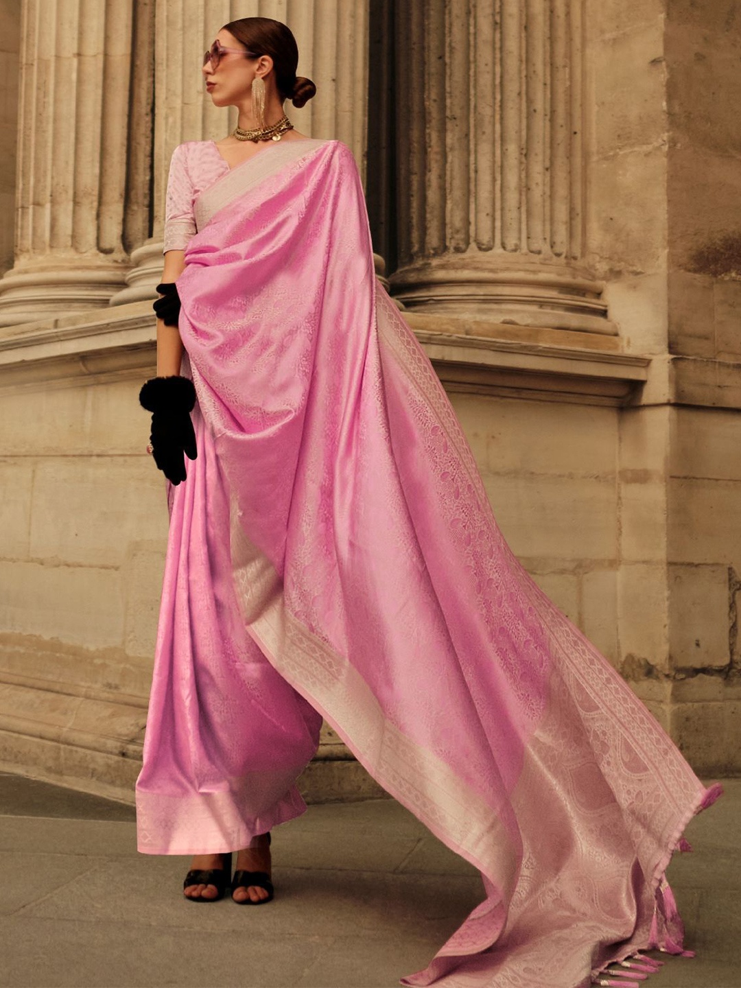 

ODETTE Pink Silk Blend Woven Saree With Unstitched Blouse For Women