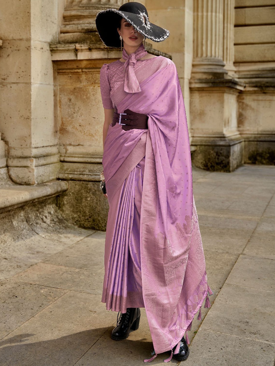 

ODETTE Lavendar Silk Blend Woven Saree With Unstitched Blouse For Women, Lavender