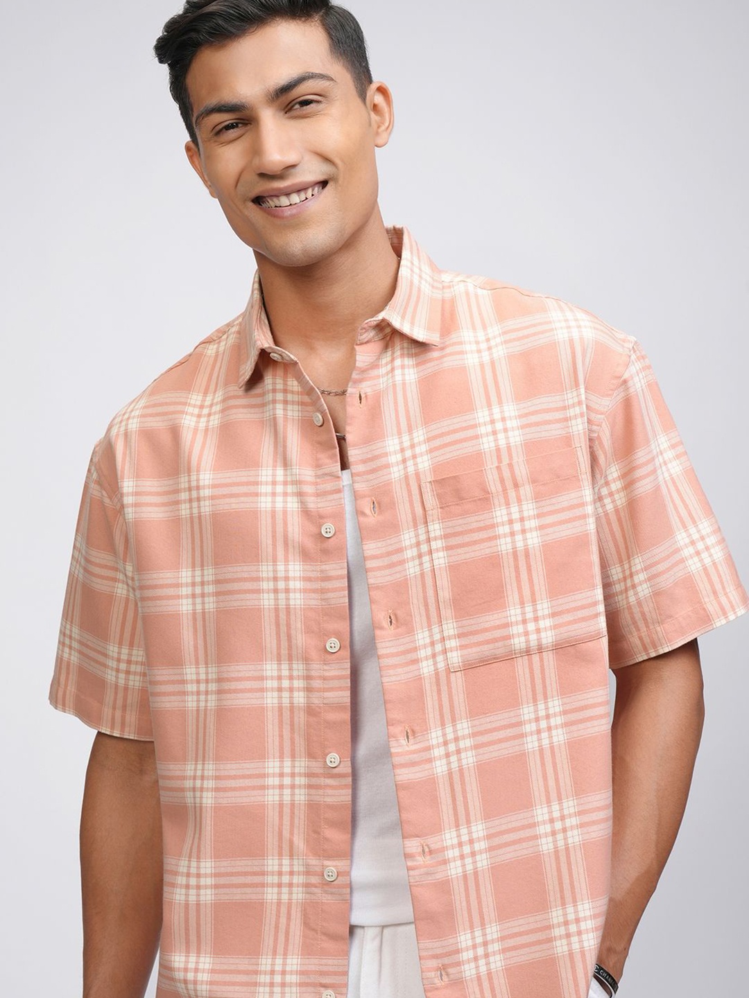 

HIGHLANDER Men Checked Oversized Shirt, Peach