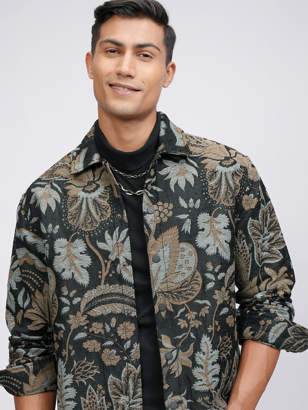 

HIGHLANDER Men Relaxed Fit Spread Collar Floral Printed Casual Shirt, Black