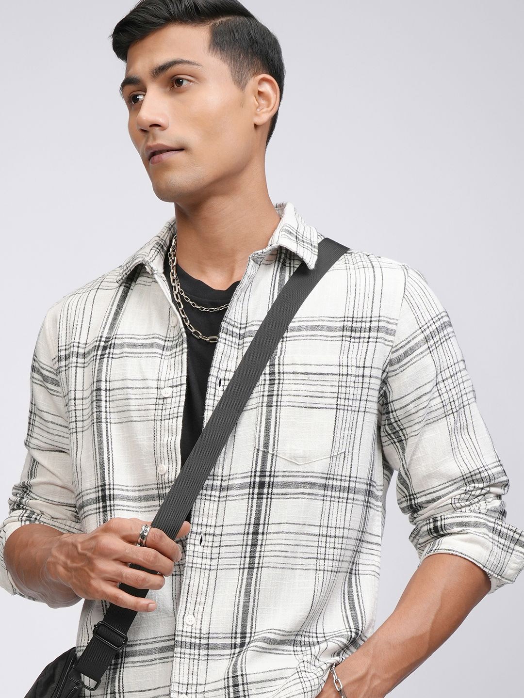 

HIGHLANDER Men Spread Collar Tartan Checked Cotton Casual Shirt, Off white