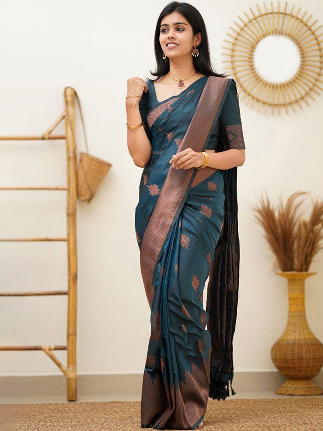 

choiceit Ethnic Motifs Woven Design Zari Pure Silk Kanjeevaram Saree, Blue