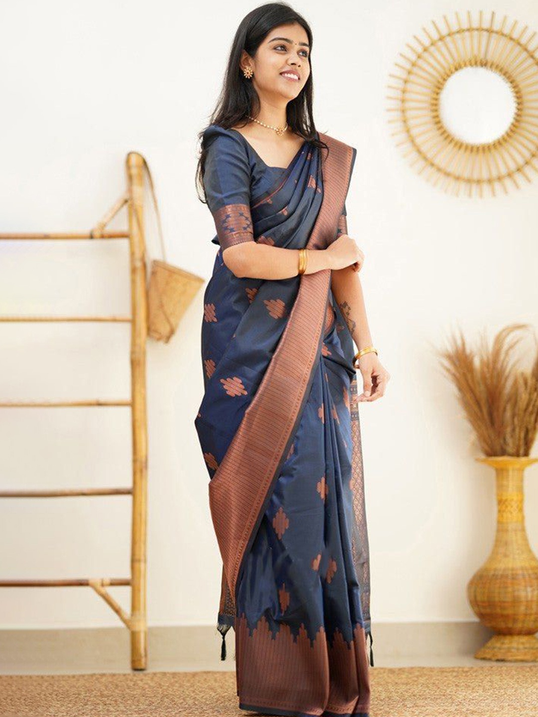 

choiceit Ethnic Motifs Woven Design Zari Pure Silk Kanjeevaram Saree, Blue