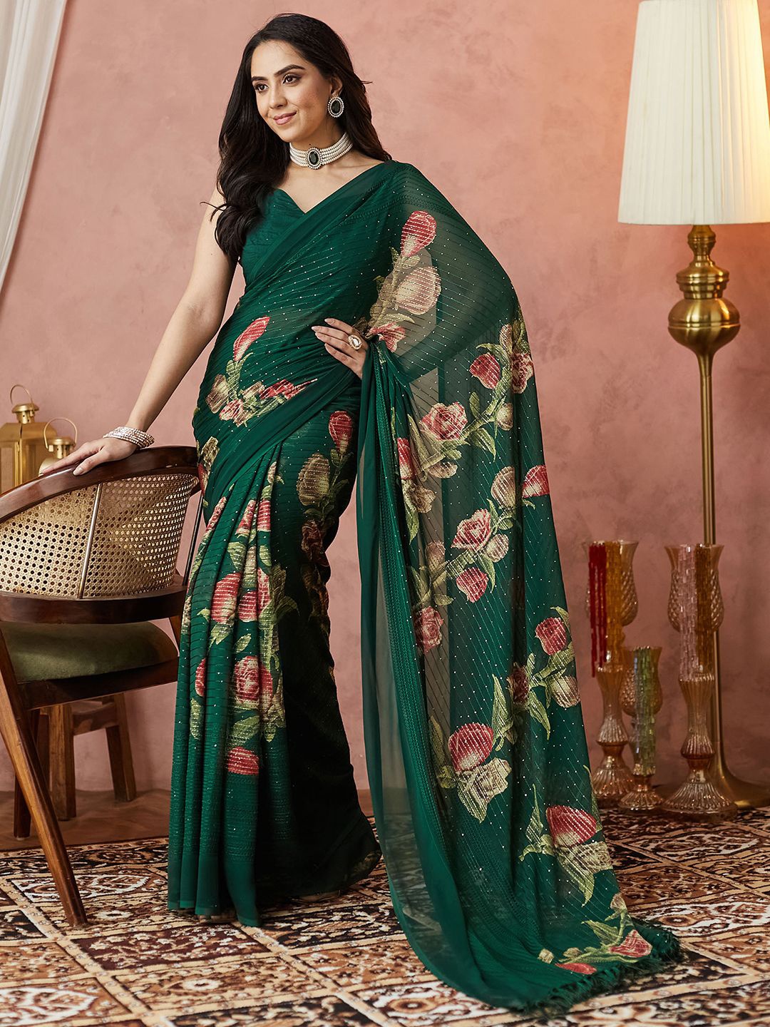 

Satrani Floral Embellished Sequinned Pure Georgette Saree, Green