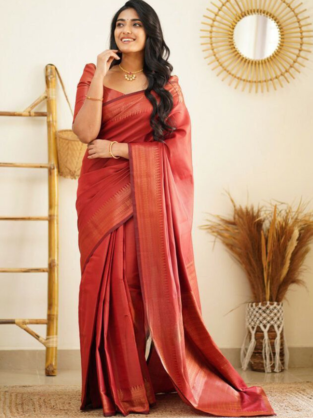 

choiceit Woven Design Zari Pure Silk Saree, Red