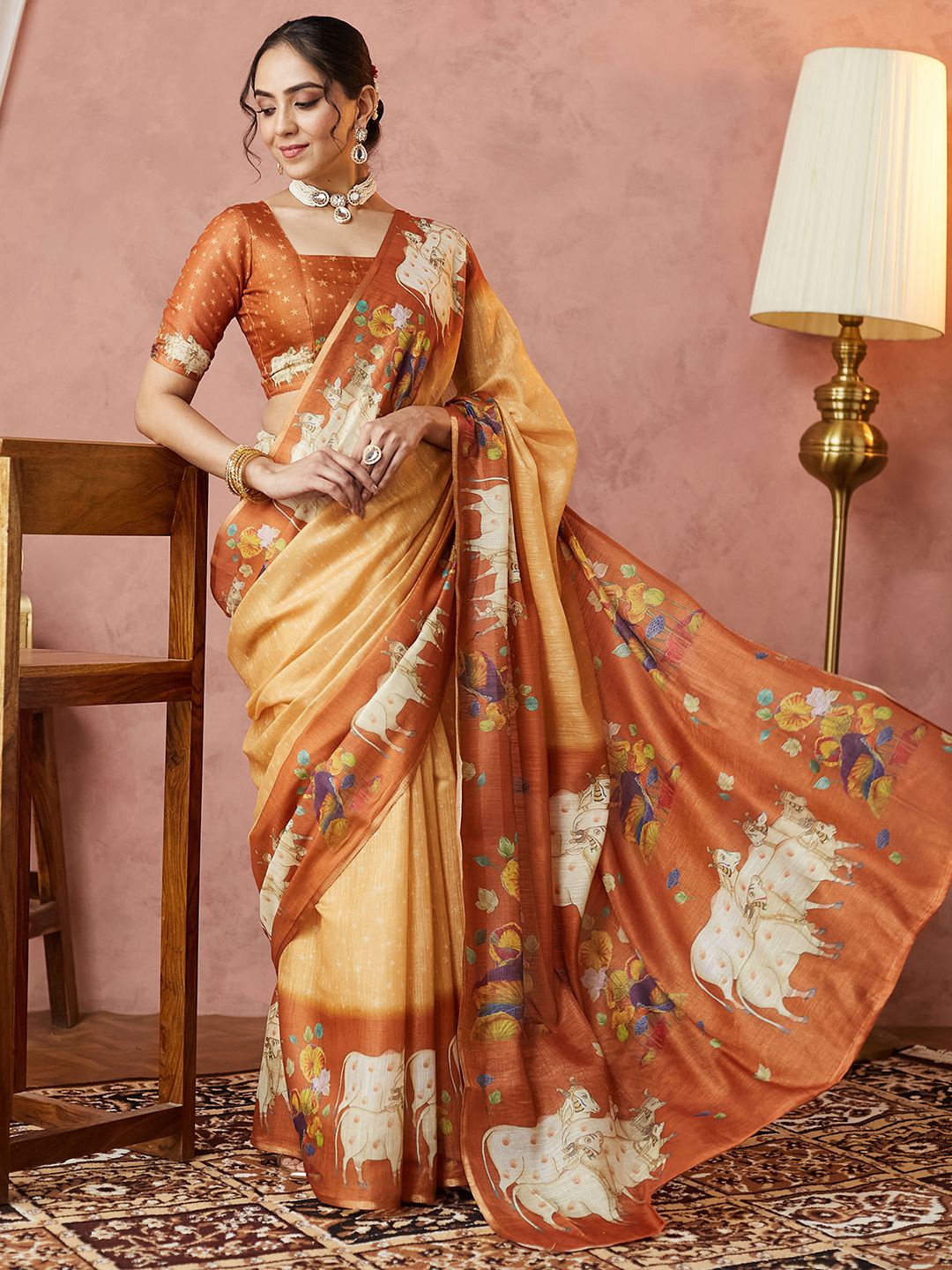 

Satrani Floral Printed Saree With Blouse Piece, Yellow