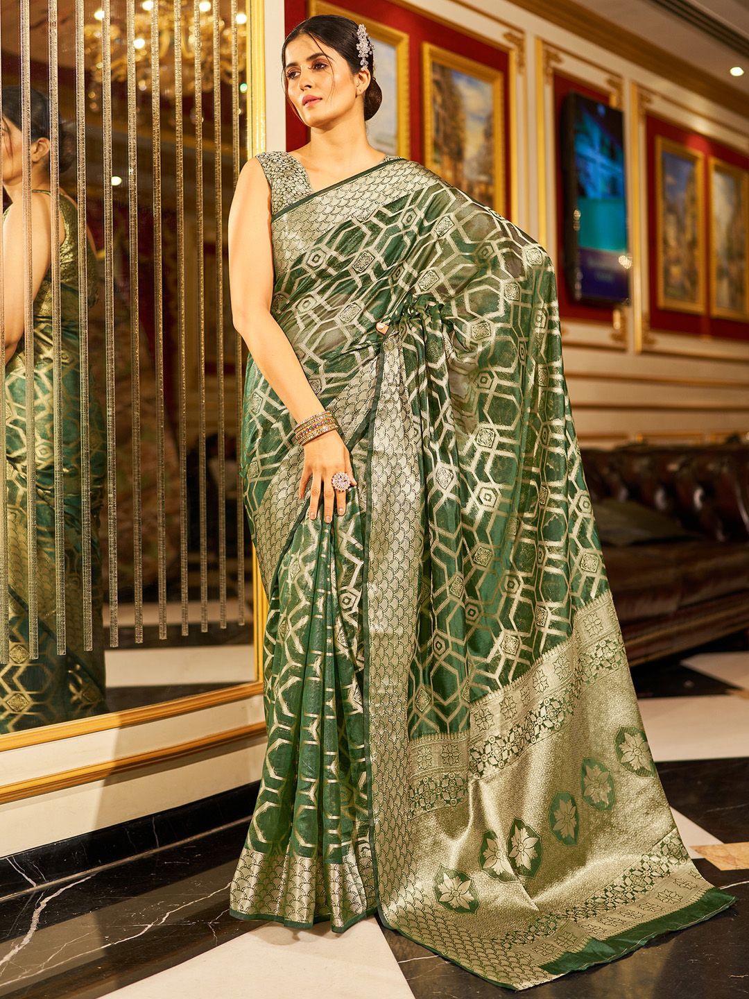 

KALINI Ethnic Motifs Woven Design Zari Organza Banarasi Saree, Green