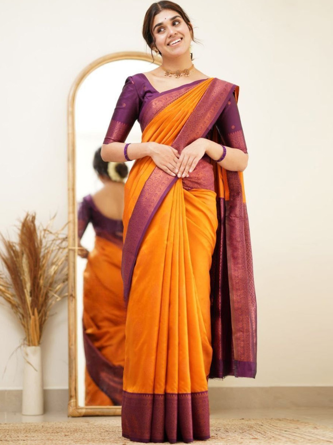 

choiceit Woven Design Zari Pure Silk Saree, Gold