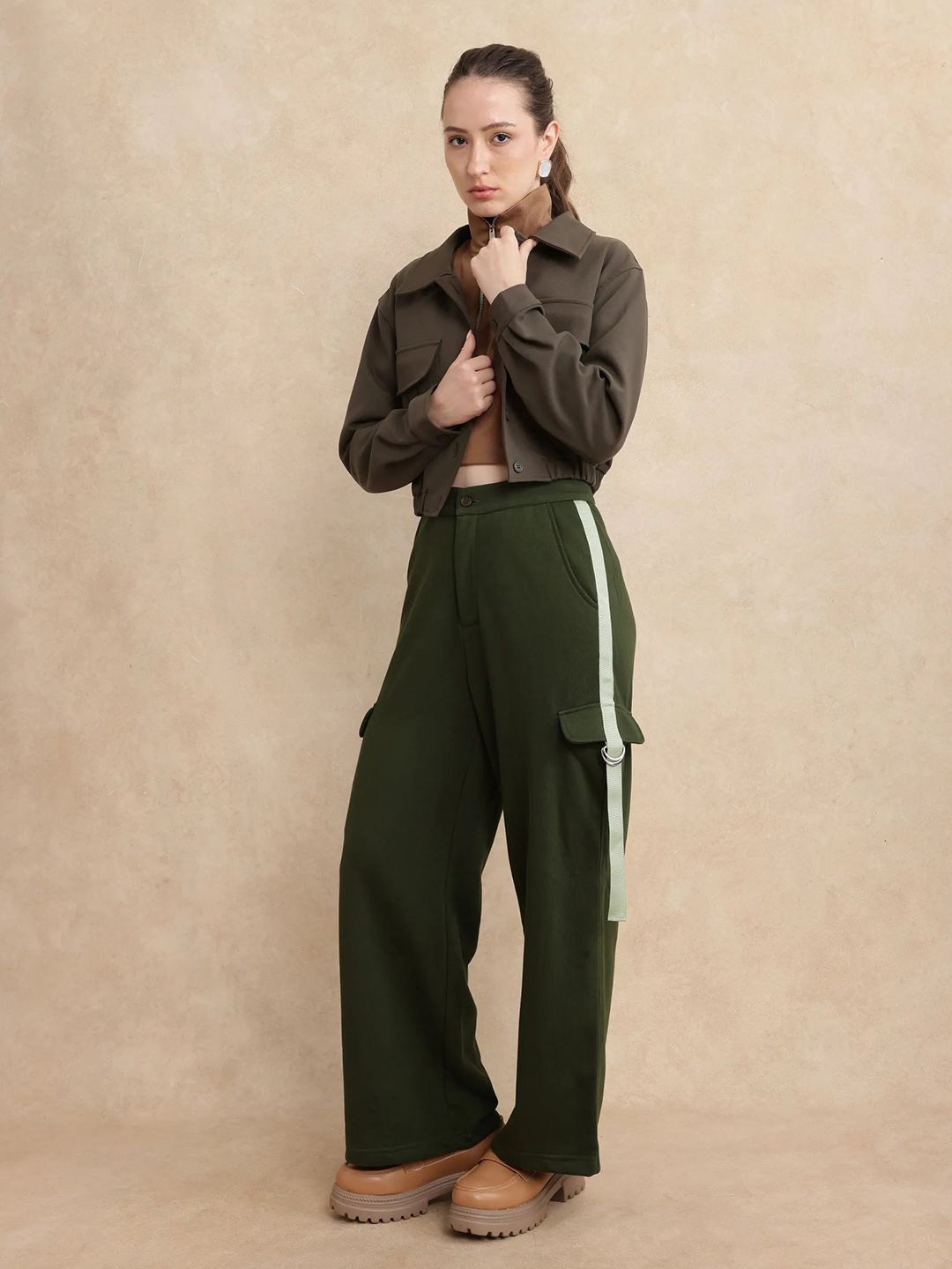 

RAREISM KAR PRIMARY OLIVE Women Cotton Trousers