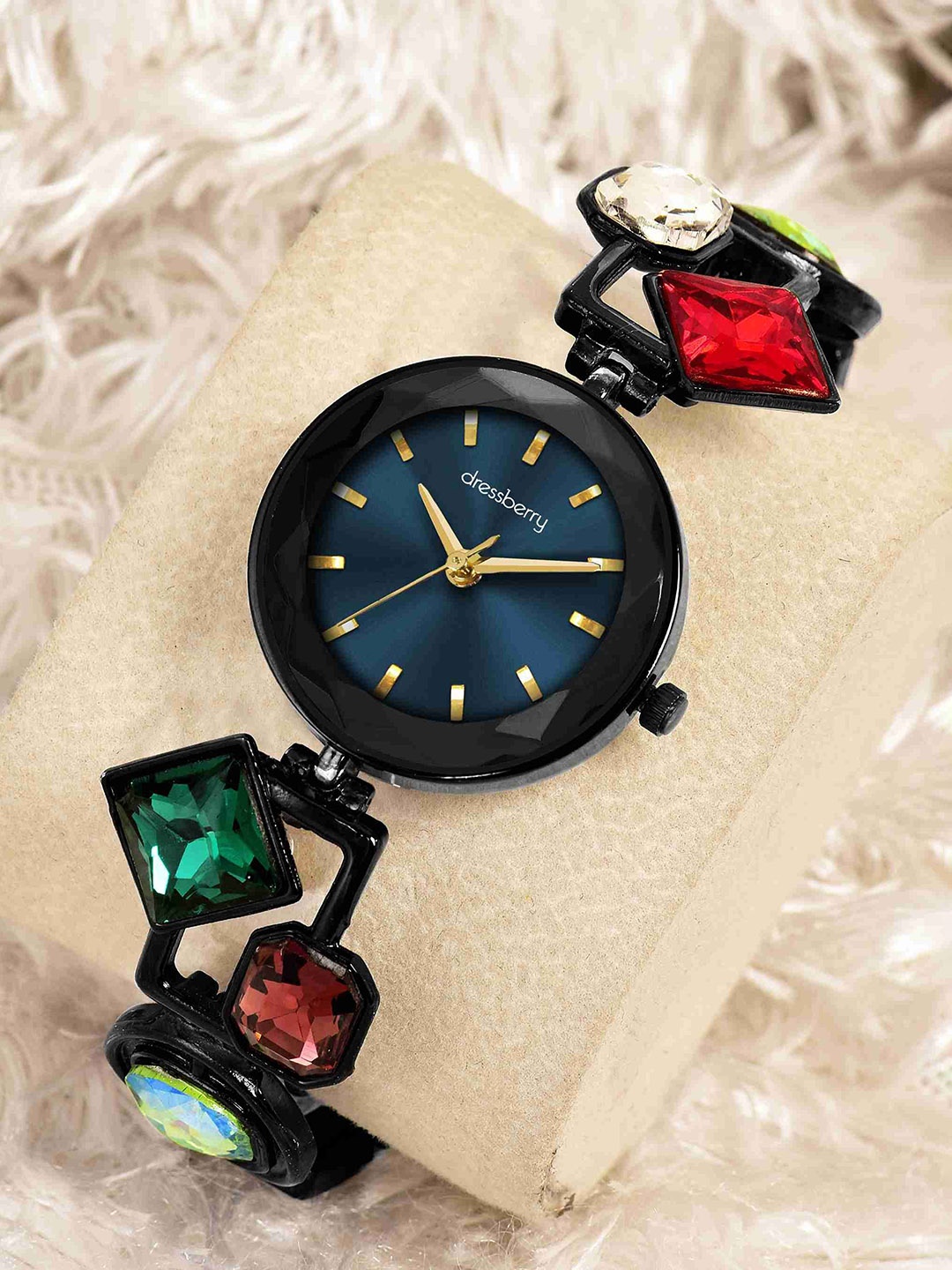

DressBerry Women Embellished Stainless Steel Bracelet Style Straps Analogue Watch DB 907, Blue