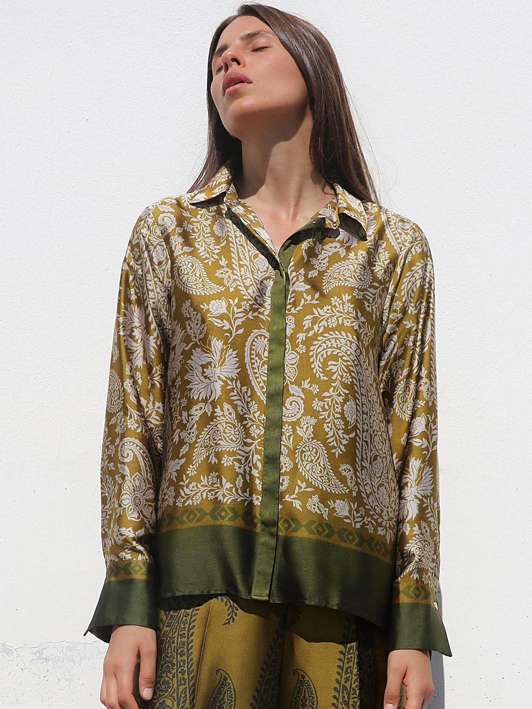 

LULU & SKY Women Relaxed Fit Spread Collar Ethnic Motifs Printed Casual Shirt, Green