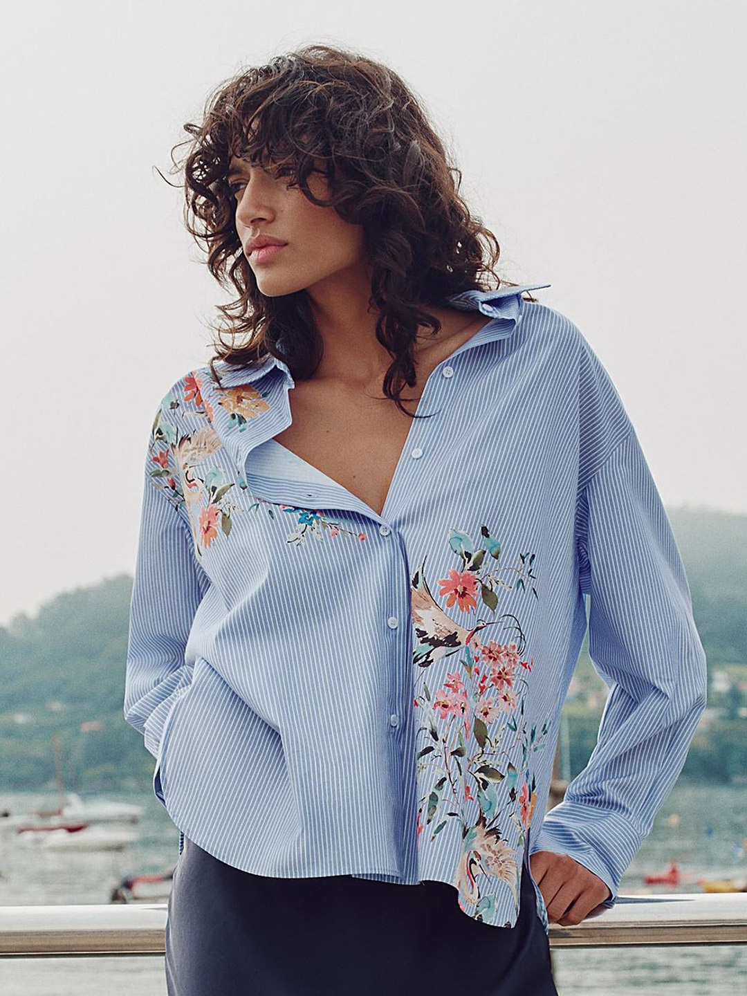 

LULU & SKY Women Relaxed Fit Spread Collar Floral Printed Casual Shirt, Blue