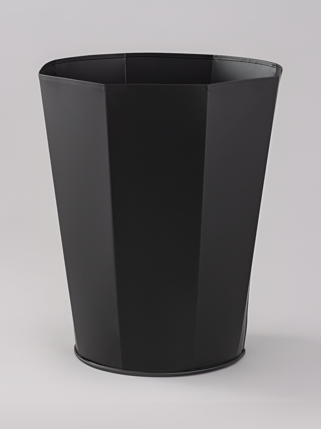 

Indecrafts Black Stainless Steel Open Trash Bin-3.5 L