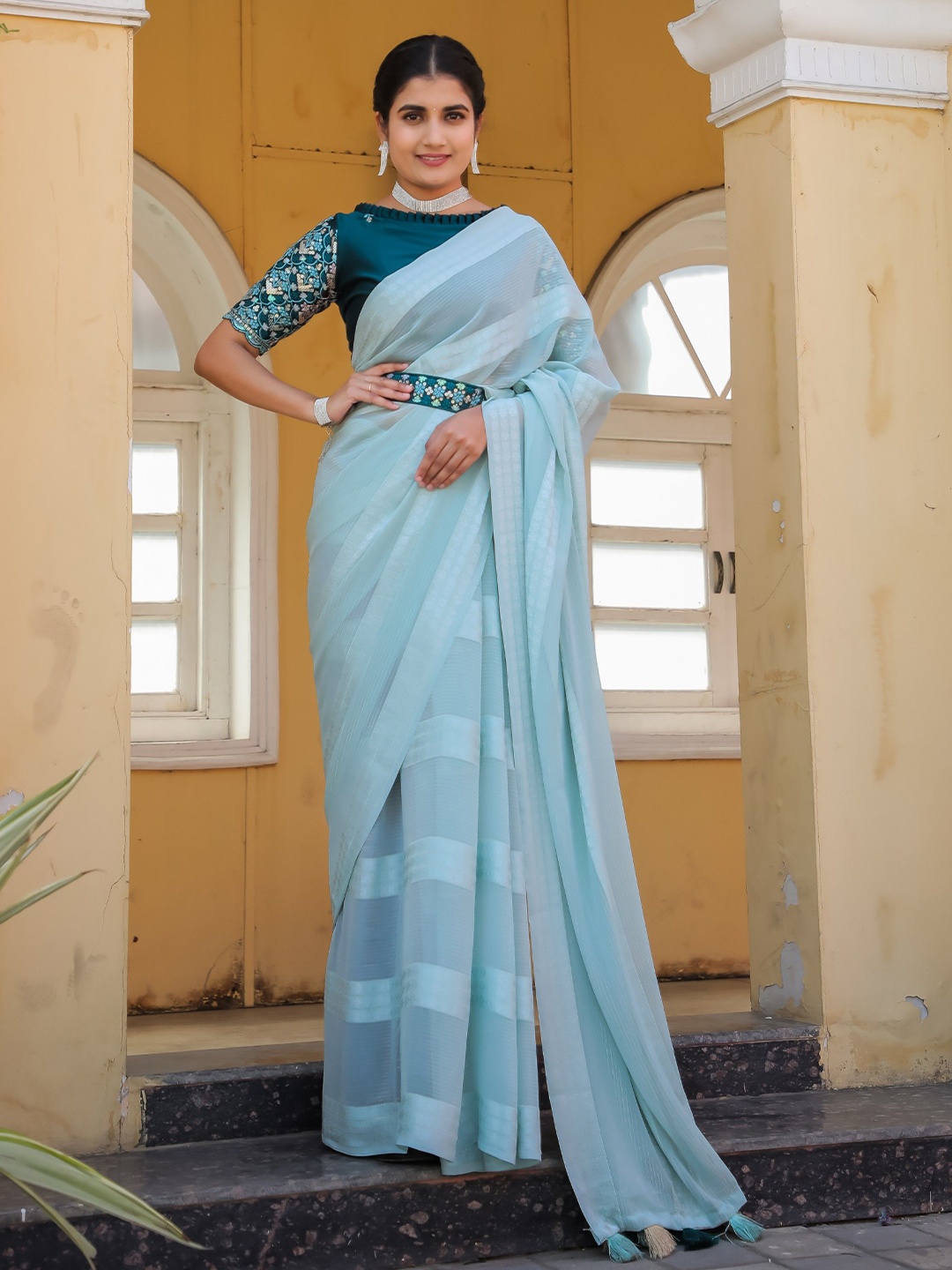 

K 5 Fashion Striped Pure Georgette Saree, Blue