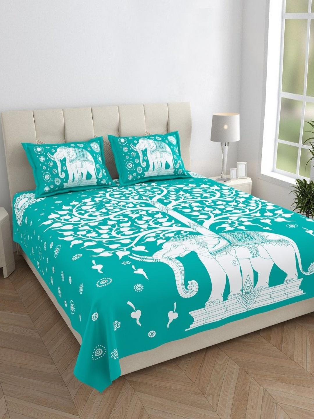 

HOMELINE Turquoise Blue & White Graphic Cotton 144 TC Queen Bedsheet Set-2.35 m x 2.15 m