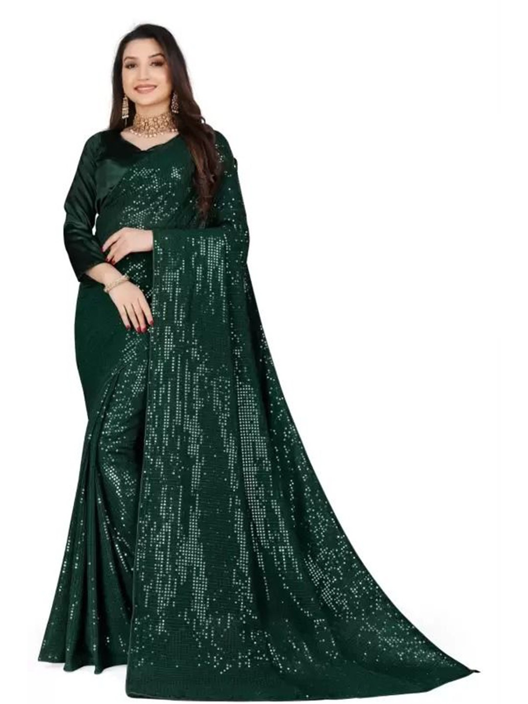 

SAADHVI Embellished Sequinned Saree, Green