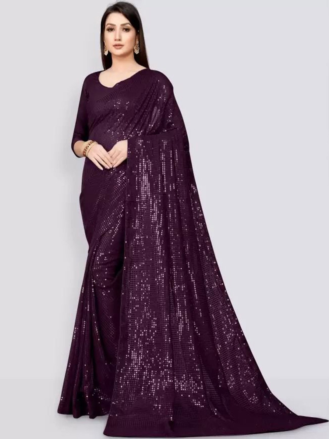 

SAADHVI Embellished Sequinned Saree, Burgundy