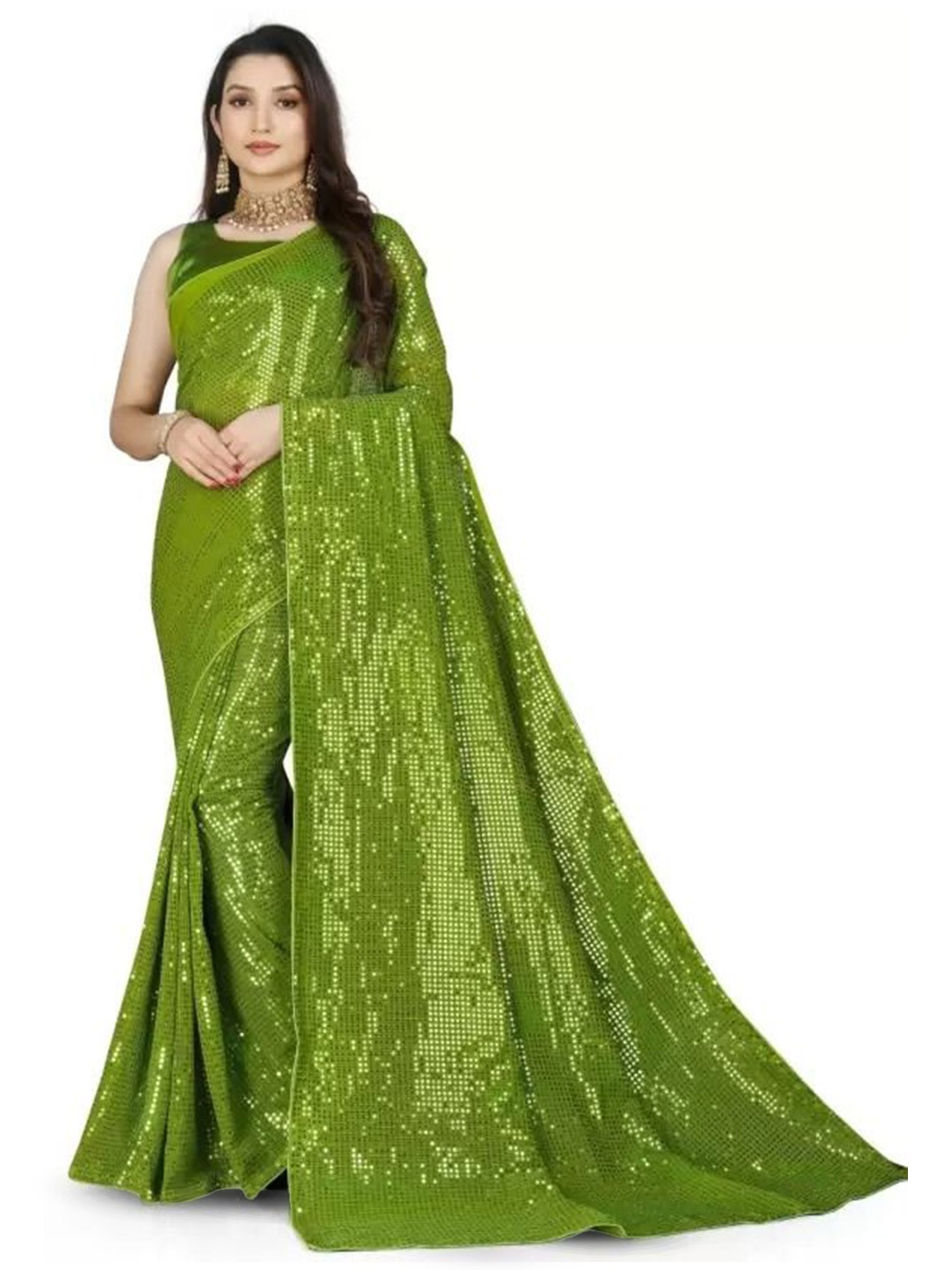 

SAADHVI Embellished Sequinned Saree, Green