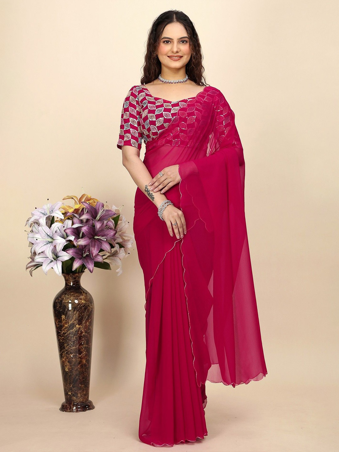 

K 5 Fashion Pure Georgette Saree, Red