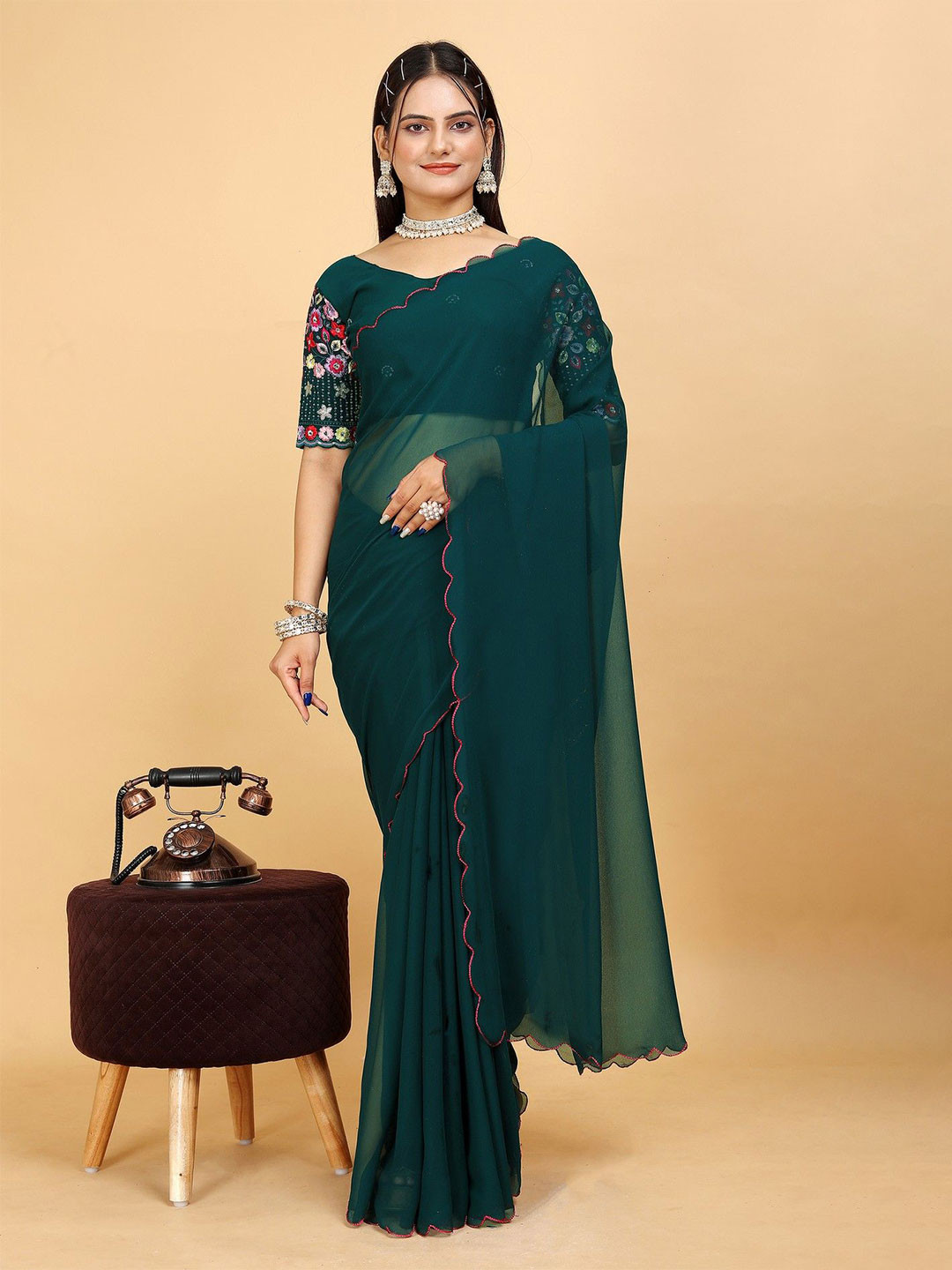 

K 5 Fashion Pure Georgette Saree, Green
