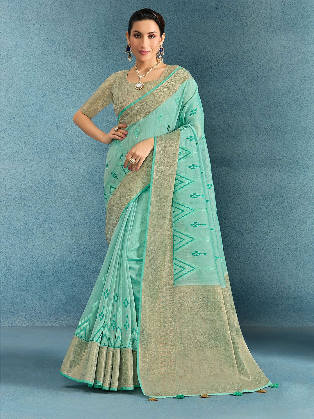 

ALAGINI Ethnic Motifs Embroidered Saree, Teal