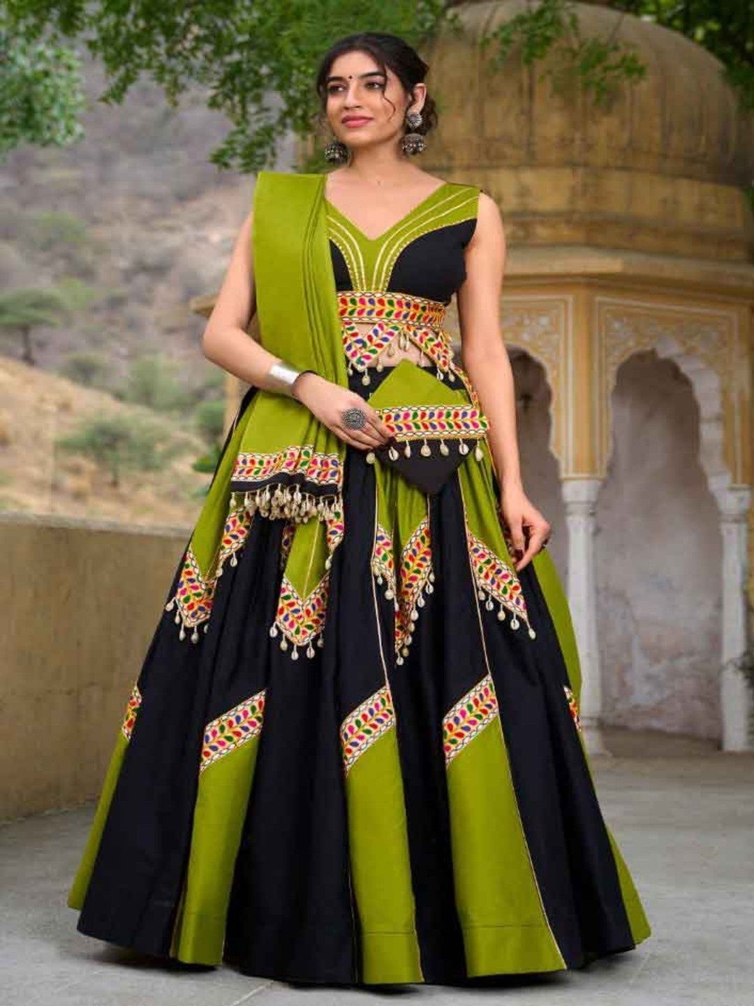 

Fusionic Embellished Ready to Wear Lehenga & Blouse With Dupatta, Green