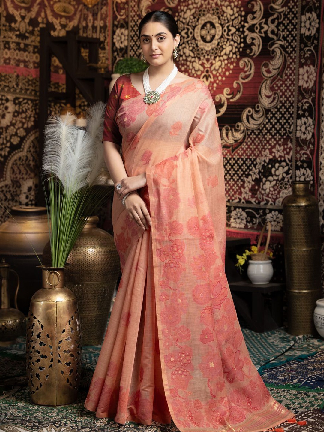 

GAJARAI Floral Printed Pure Cotton Jamdani Saree, Peach