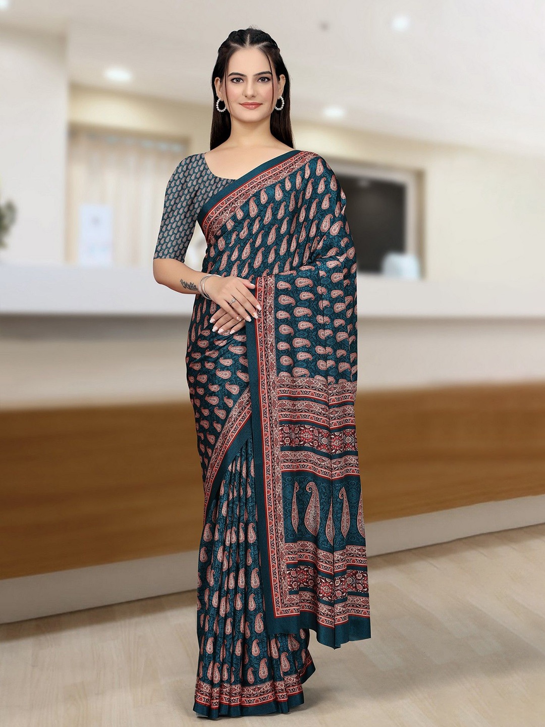 

K 5 Fashion Ethnic Motifs Printed Pure Crepe Saree, Navy blue