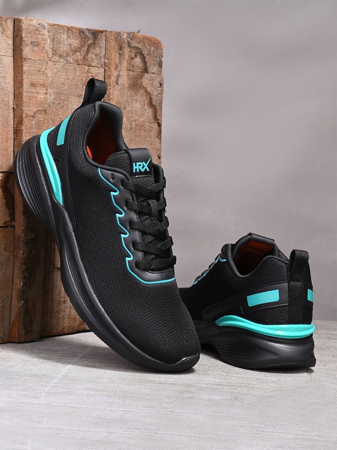 

HRX by Hrithik Roshan Men Mesh Running Non-Marking Shoes, Black