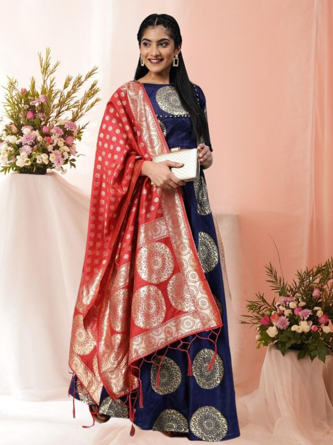 

KAZIA Self Design Semi-Stitched Lehenga & Unstitched Blouse With Dupatta, Blue