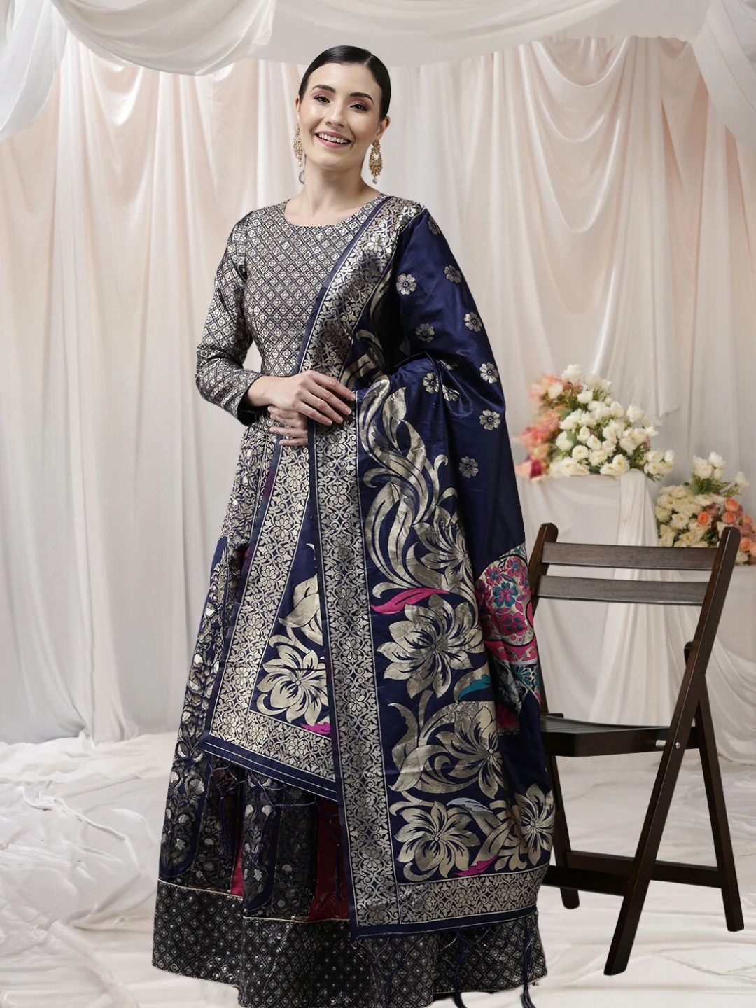 

KAZIA Self Design Semi-Stitched Lehenga & Unstitched Blouse With Dupatta, Blue