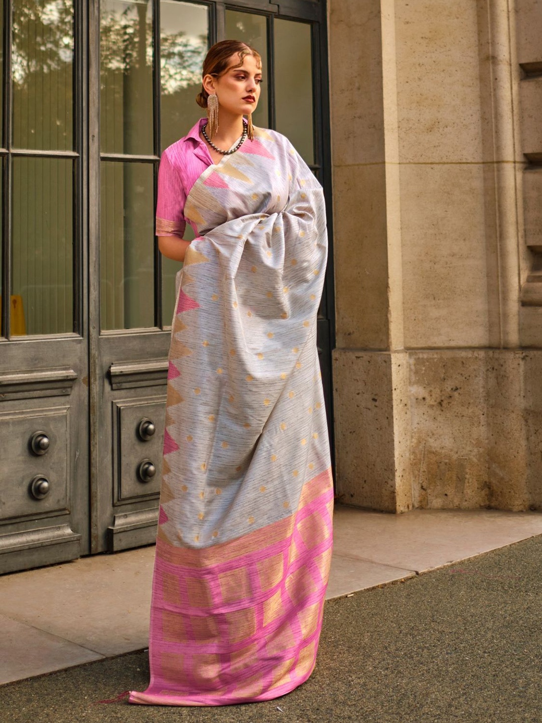 

ODETTE Woven Design Zari Silk Blend Saree, Grey