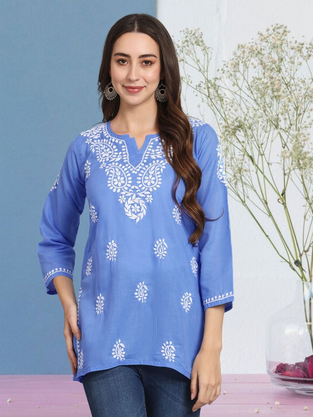 

PARAMOUNT CHIKAN Women Ethnic Motifs Embroidered Chikankari Kurti, Blue