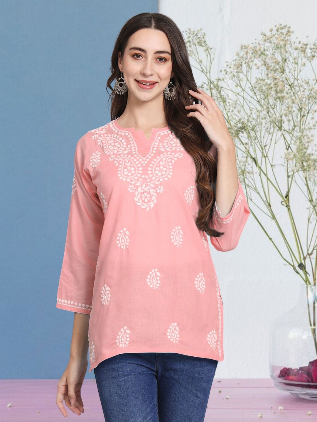 

PARAMOUNT CHIKAN Women Ethnic Motifs Embroidered Chikankari Kurti, Peach